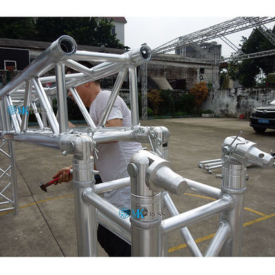 Customized Speaker Truss System with Fashion Style 9M Length and 15-18 Degree Hardness